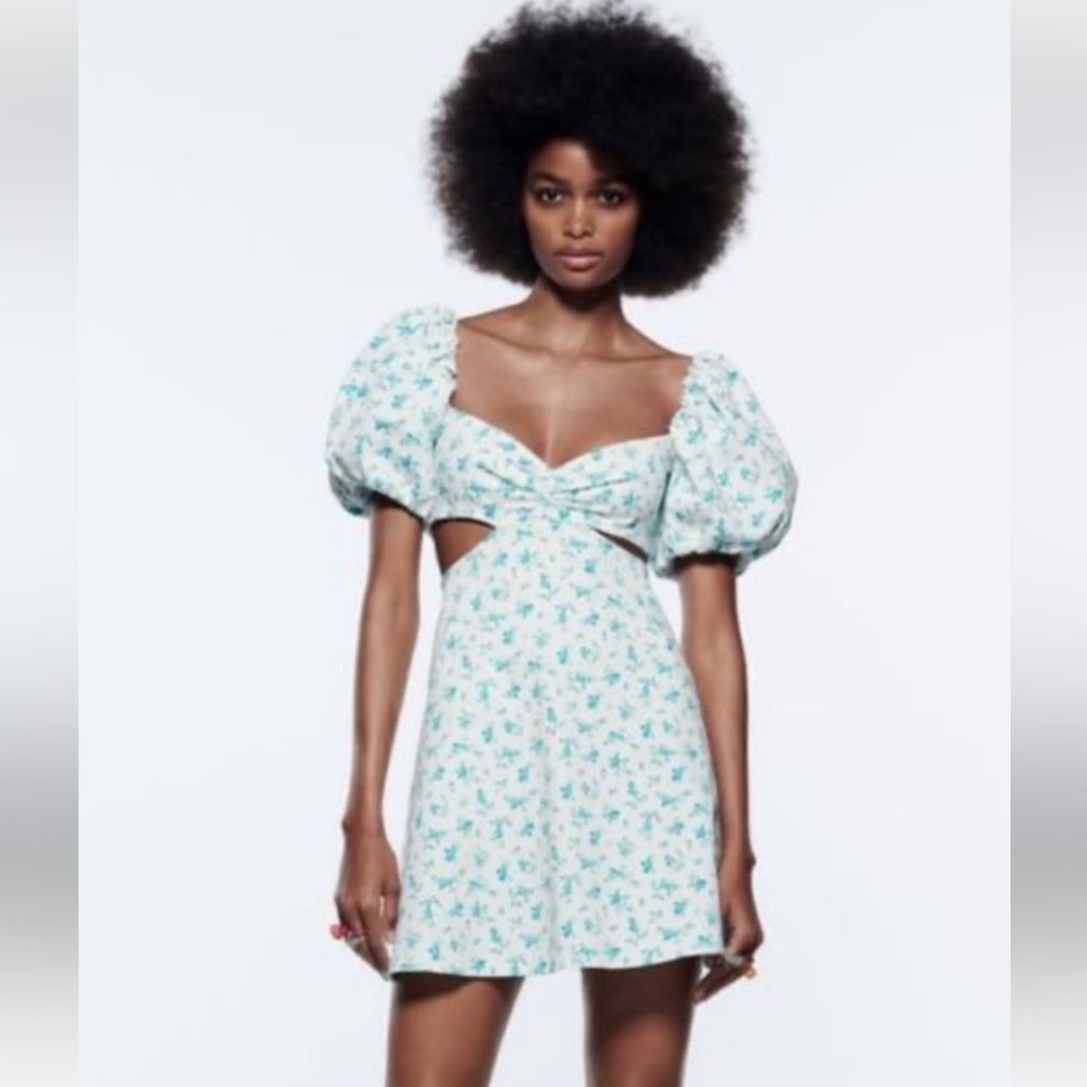 Zara floral dress, perfect for country concerts, festivals, dinner